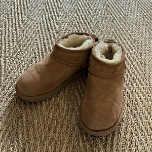 Ugg Kids Classic Ultra mini